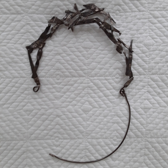 Brutalist Nail Art Neckpiece - Picture 3 of 6